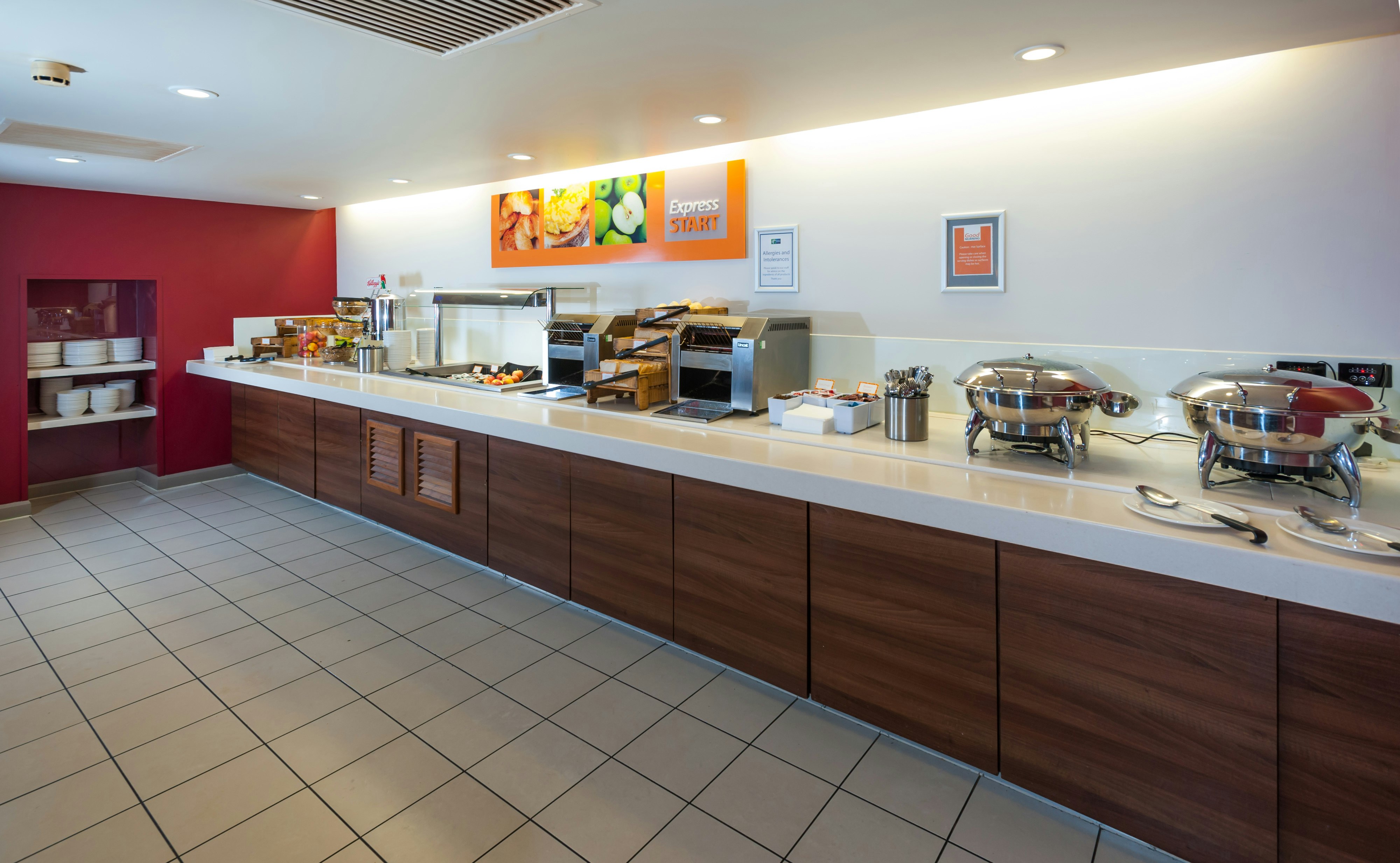 Holiday Inn Express Swindon West an IHG Hotel 4/50