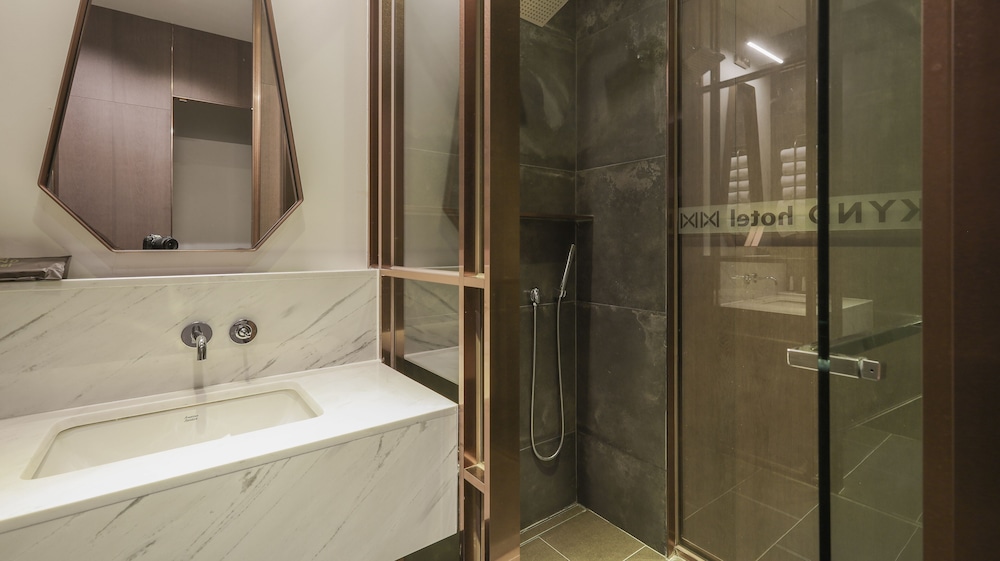 KYND HOTEL 47/50