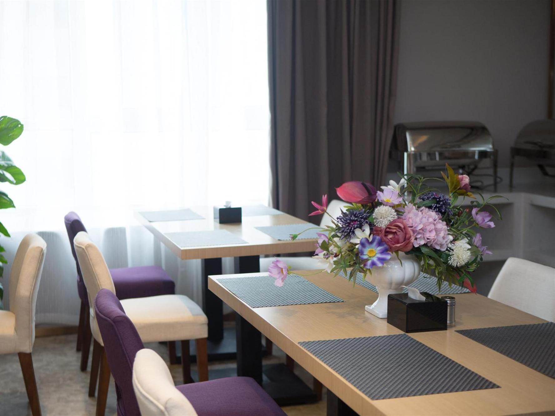 Lavande Hotels Chongqing (Qijiang Railway Station Mingyang Plaza) 46/54