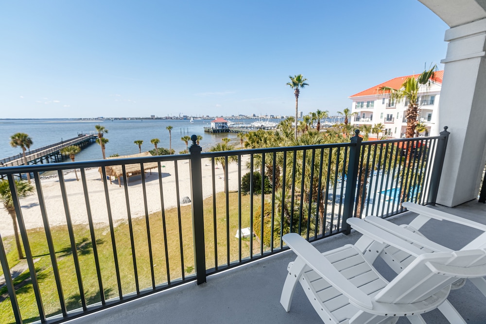 Harborside At Charleston Harbor Resort And Marina 5/50