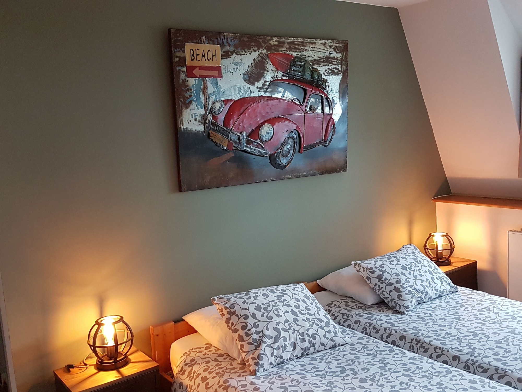 STANDARD, TWIN BEDS