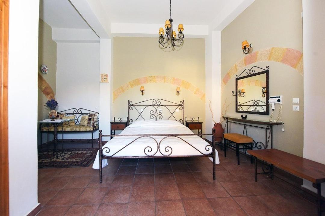 Paris Hotel 25/58