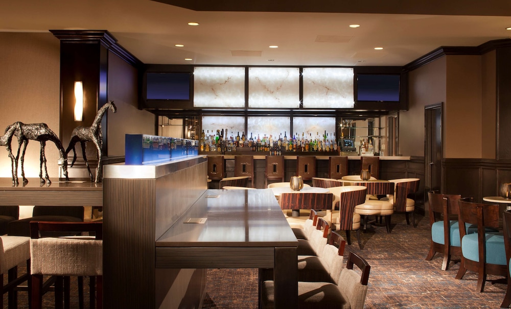 Embassy Suites Galleria 29/50