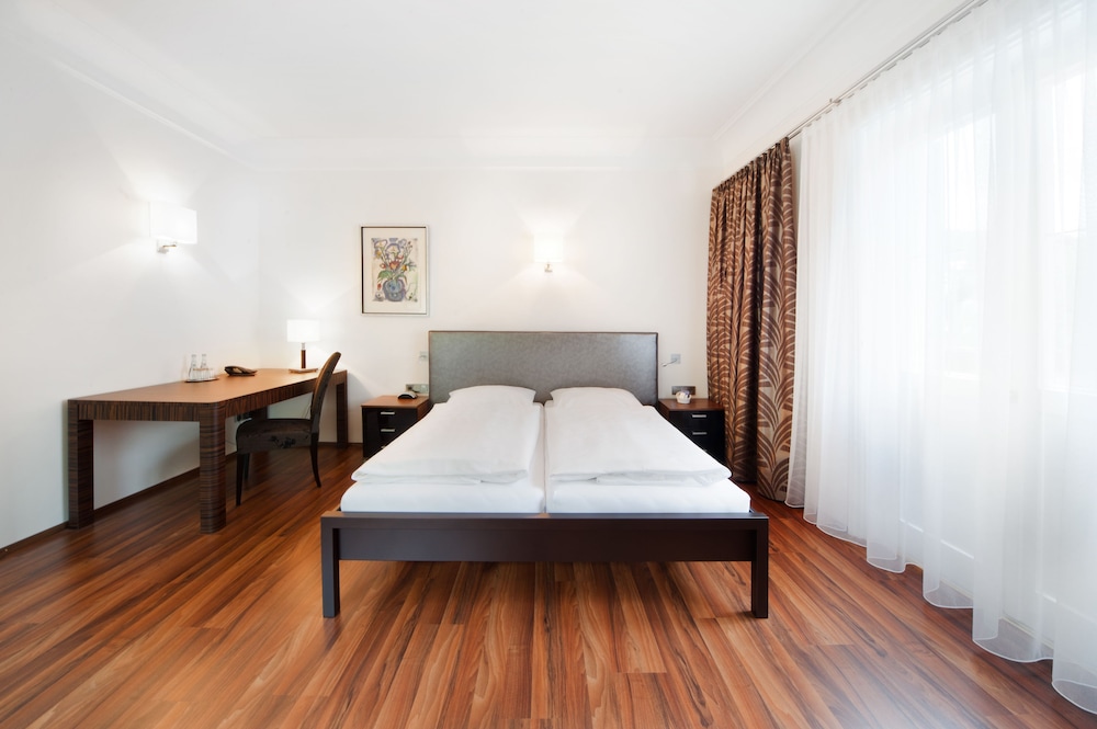 HOTEL MULLER 15/34