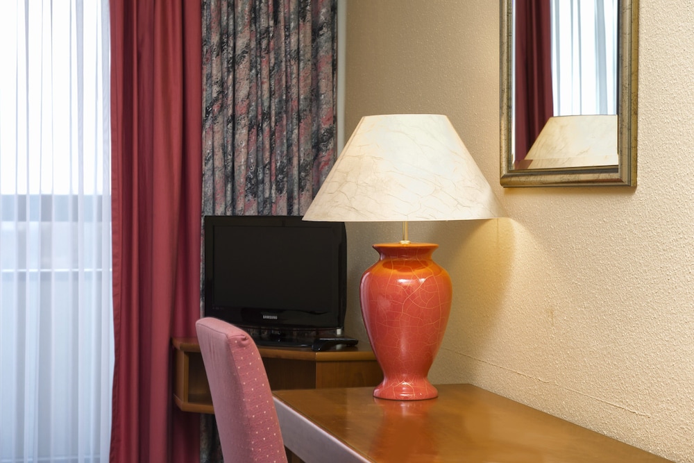 EXCELSIOR LUDWIGSHAFEN HOTEL 8/22