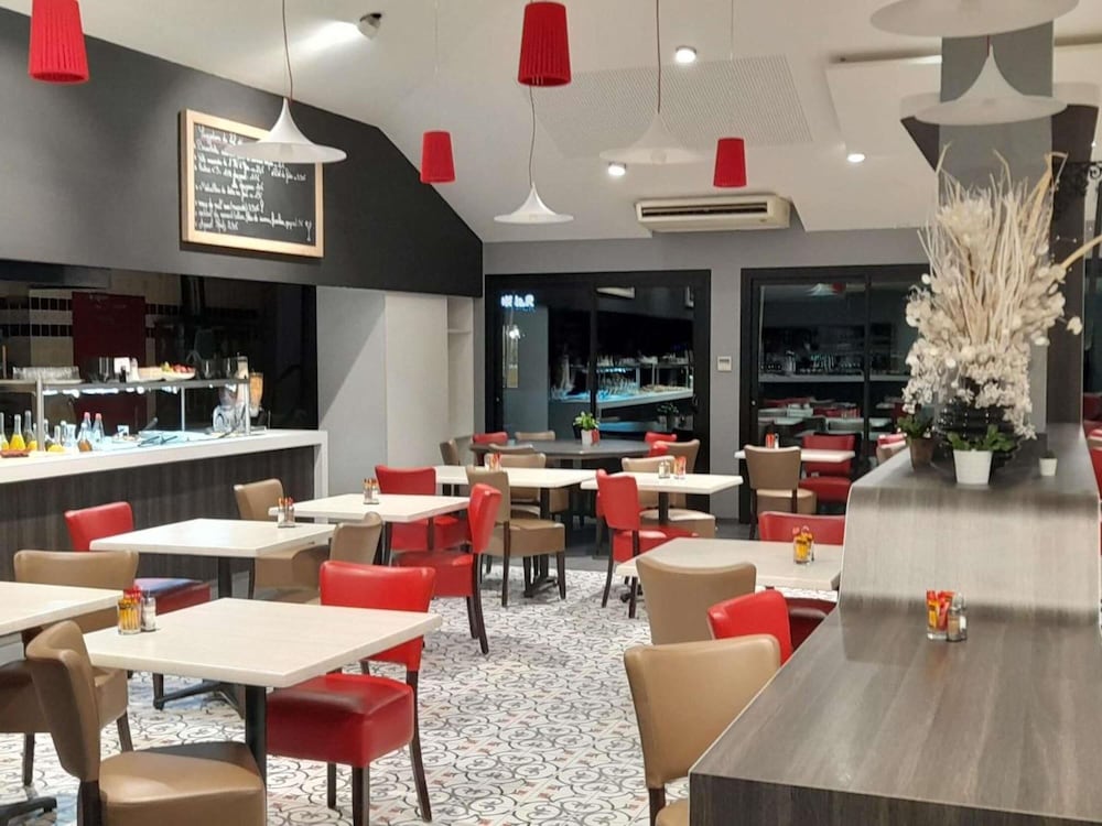 Ibis Styles Segre 43/58