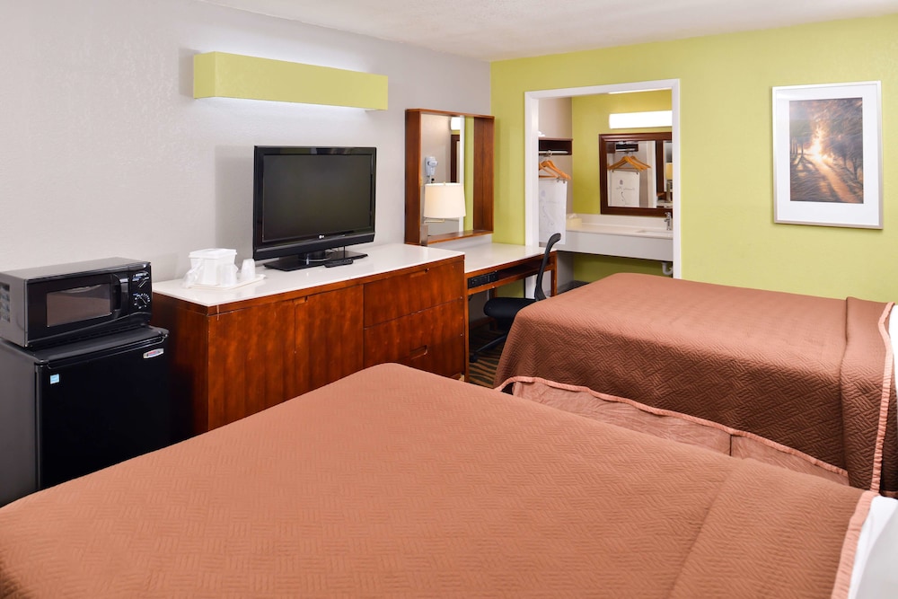 Jameson Inn Winder 23/60