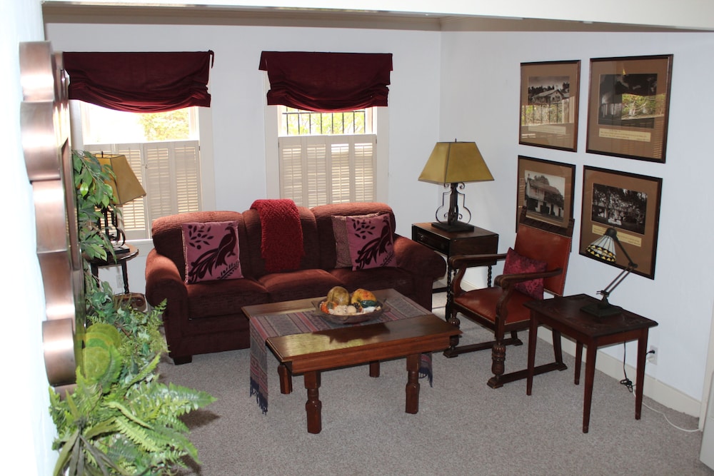 Merritt House Inn 34/52