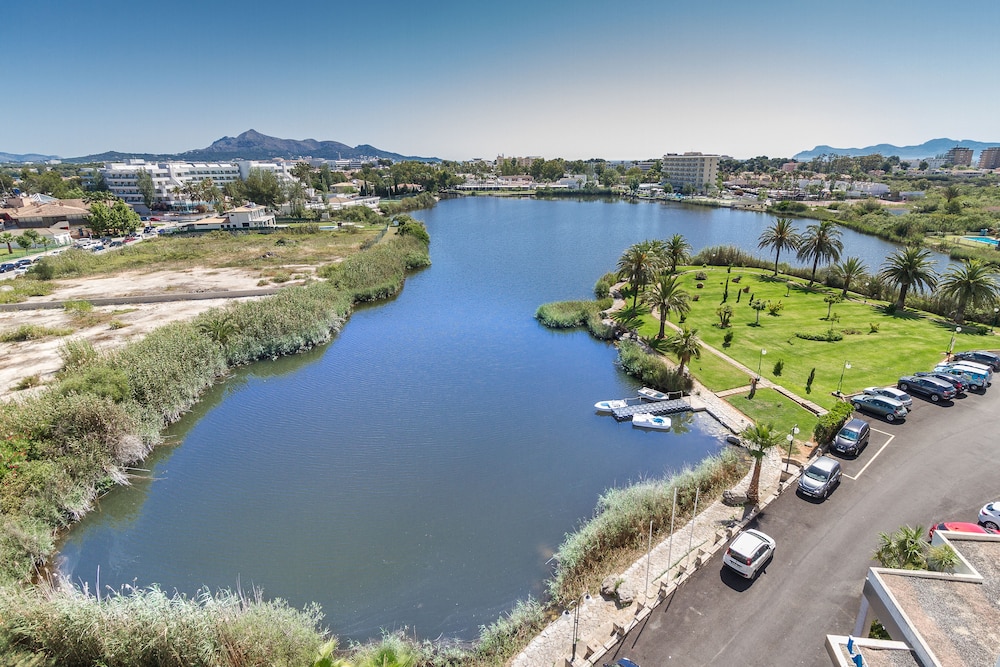 Eix Lagotel Holiday Resort 62/69