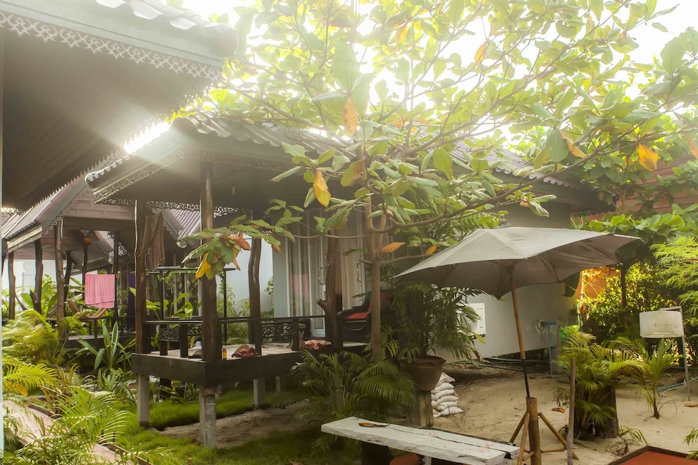 Phangan Cove 10/50