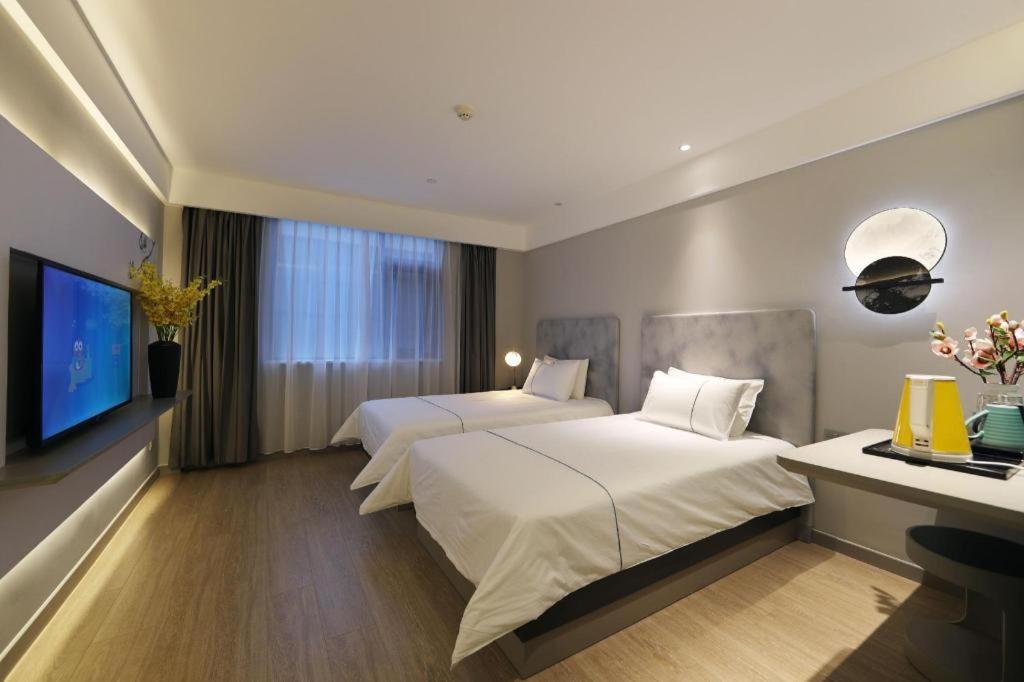 Magnotel (Luanchuan Changchun Road Cross Street) 17/33