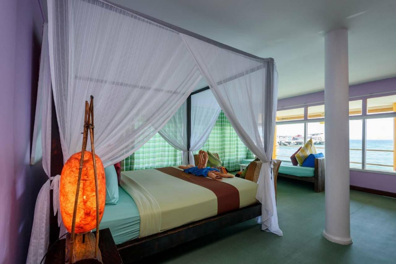 Sea, Suite, King Bed