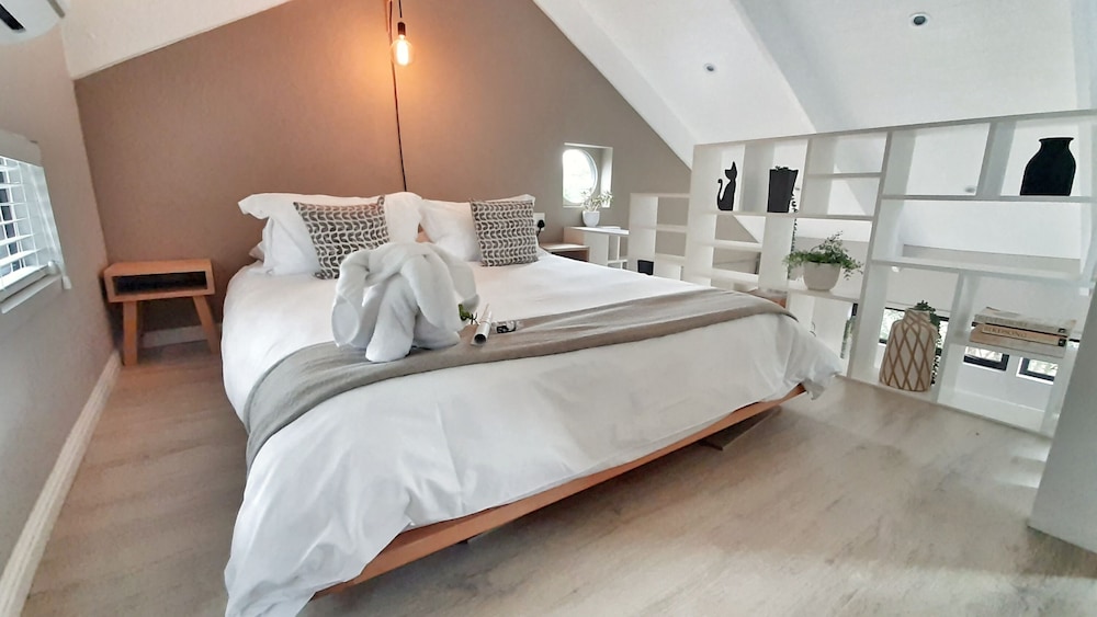 DESIGN, CABIN