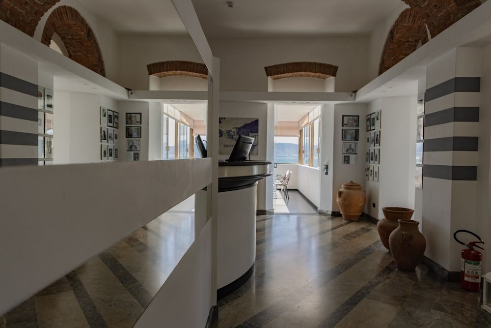 Hotel Paradiso 18/51