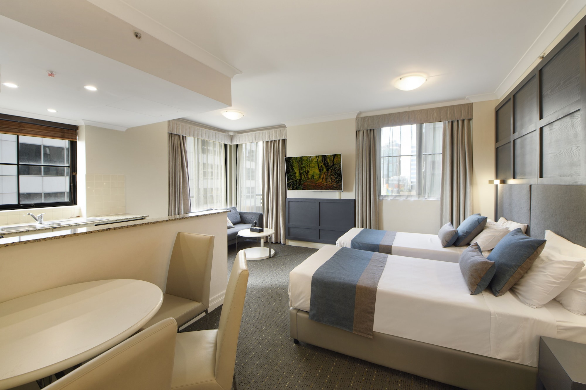 Premium, Queen Bed, Kitchen, YEHS Hotel Sydney Harbour Suites 2/5
