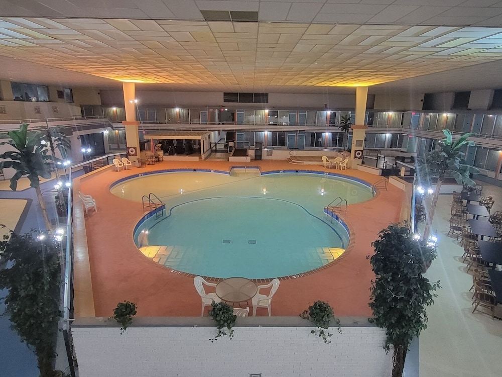 Baymont by Wyndham Hannibal 30/48
