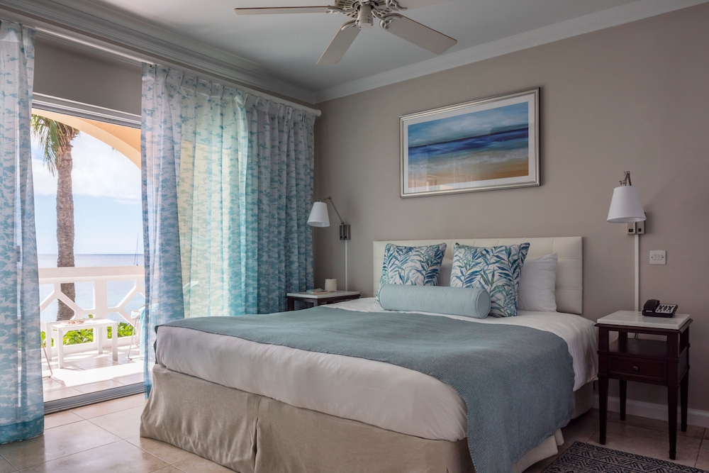 Room, King Bed, Ocean Front