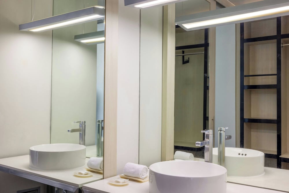 Hotel Guadalajara Country Club by HNF 47/49