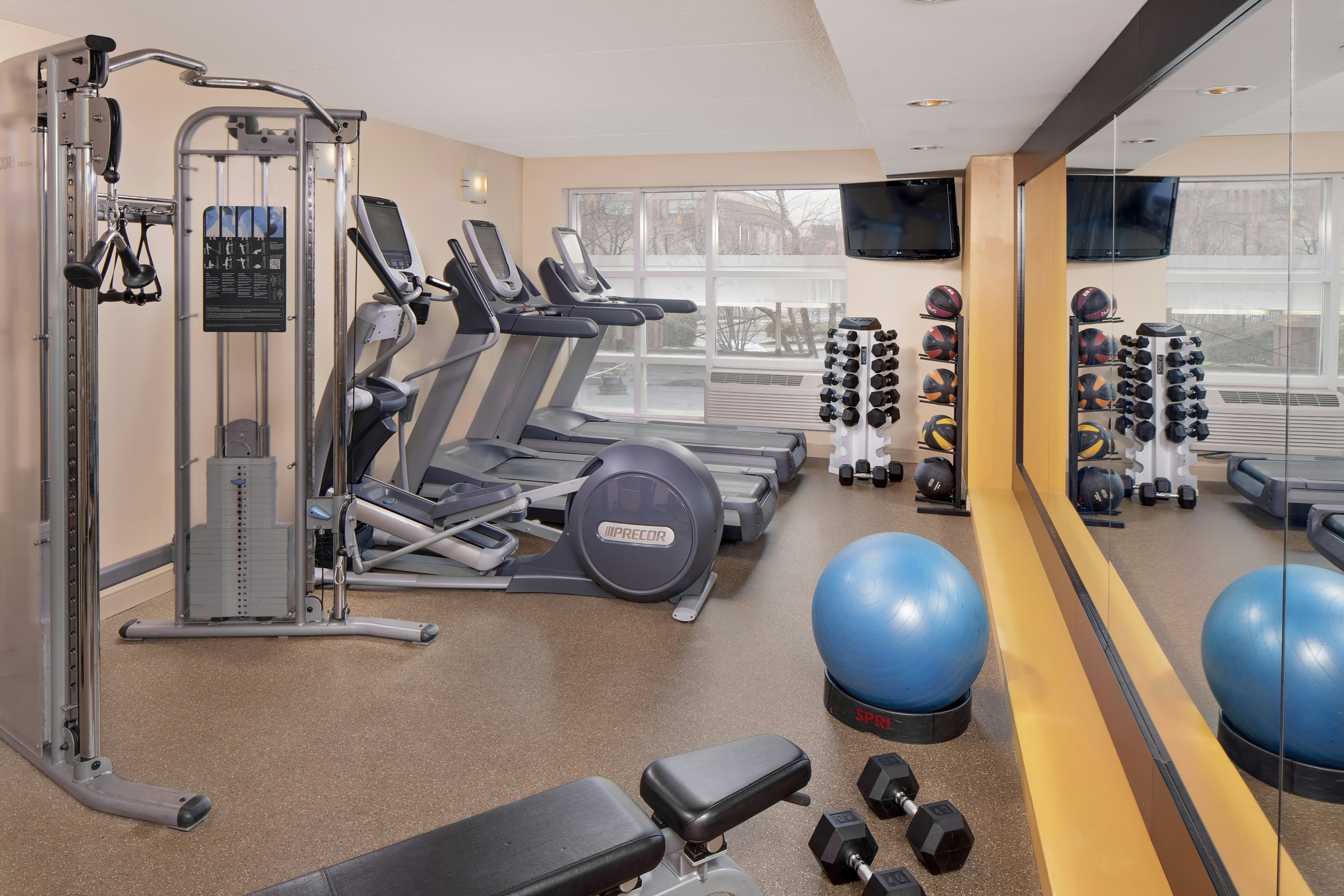 DoubleTree by Hilton Boston Bayside 20/44