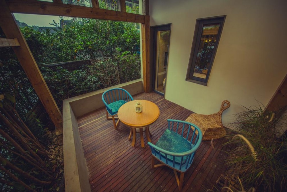Xihu Memories Tree Hotel 37/50