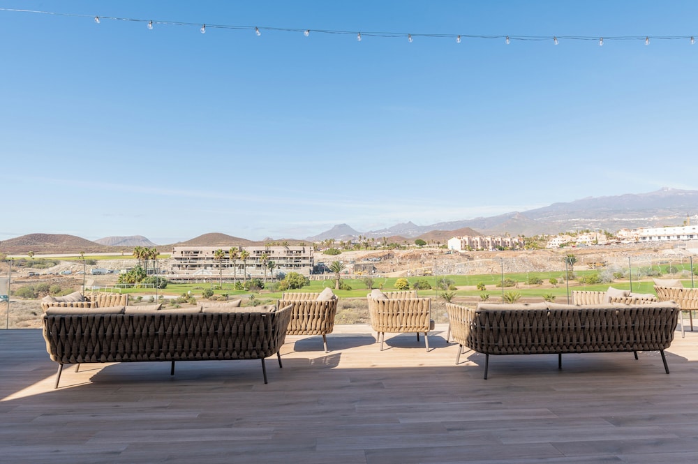 Hotel Amarilla Golf Residences 29/34