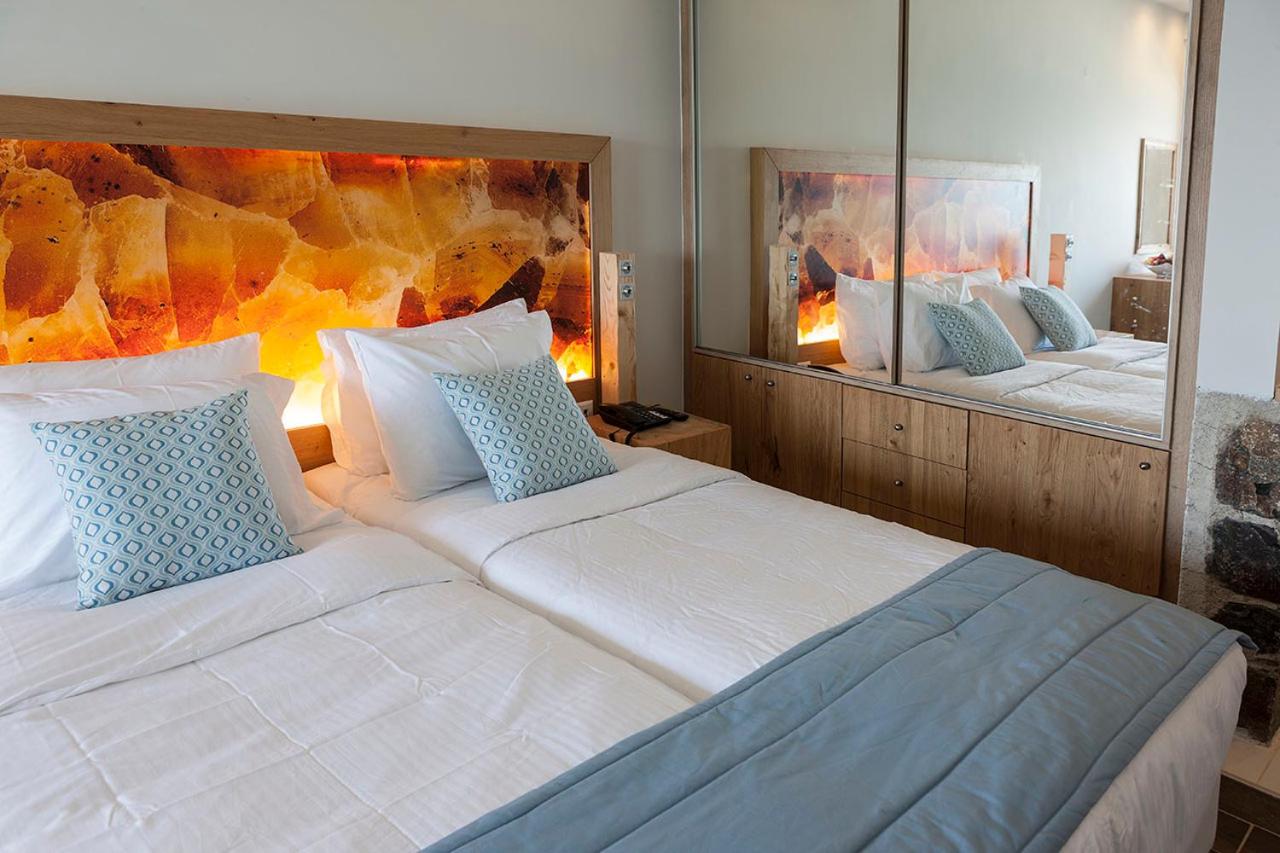 ROOM, DOUBLE OR TWIN BED, GARDEN VIEW
