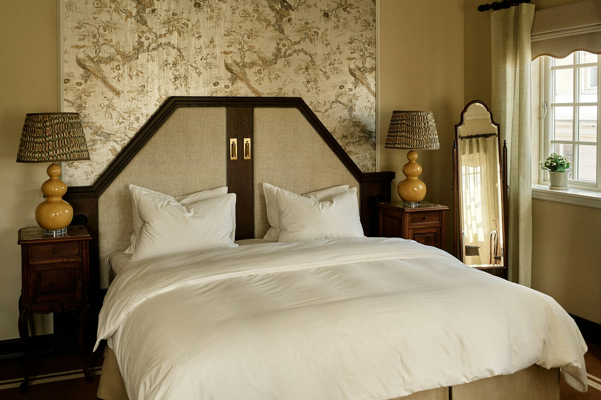 Home Hotel Savoy 25/81