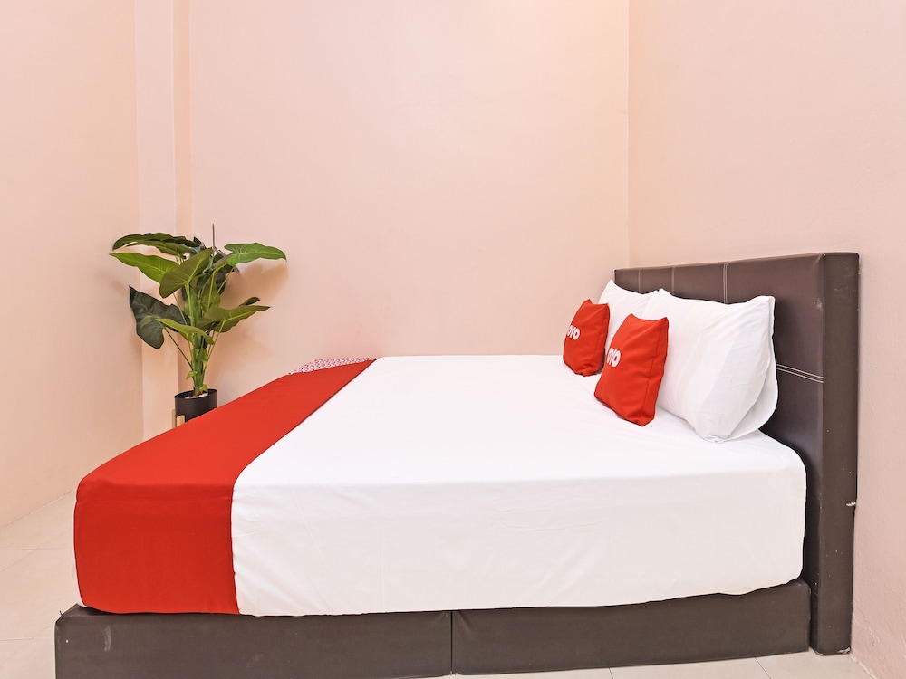 Oyo 89777 Urbanstay Kuantan 20/39