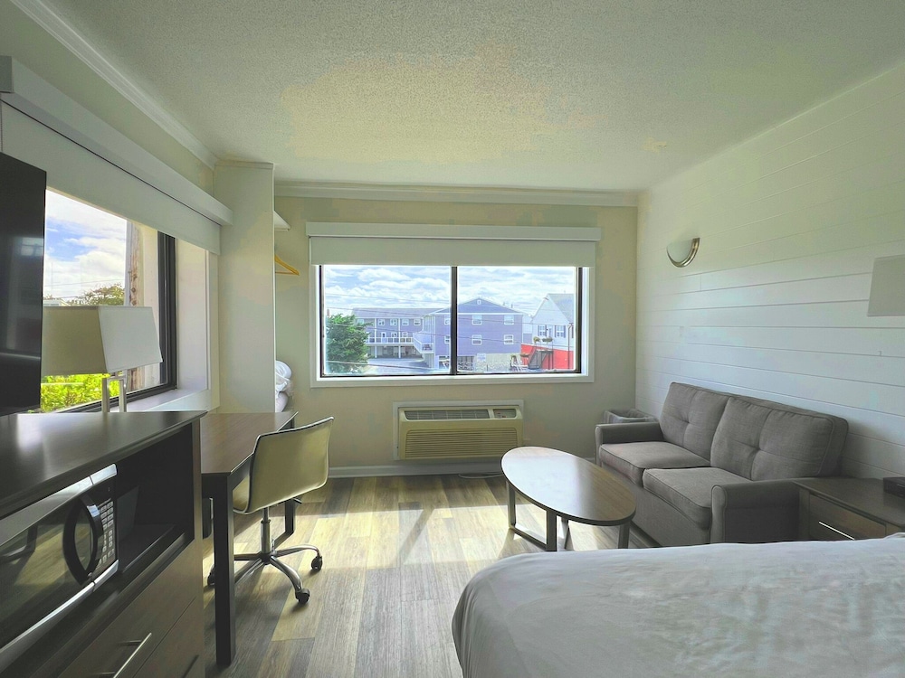 Atlantic Oceanside Dewey Beach Resort 29/50