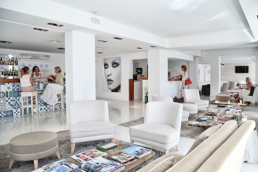Zhero Hotel 32/55