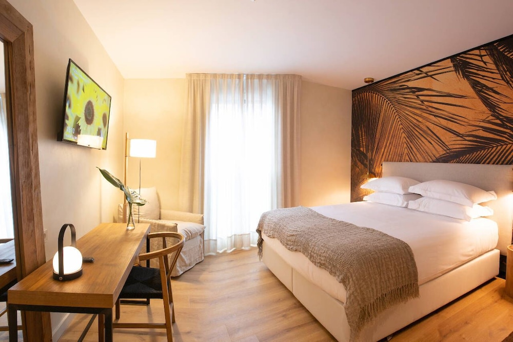 PREMIUM, DOUBLE BED