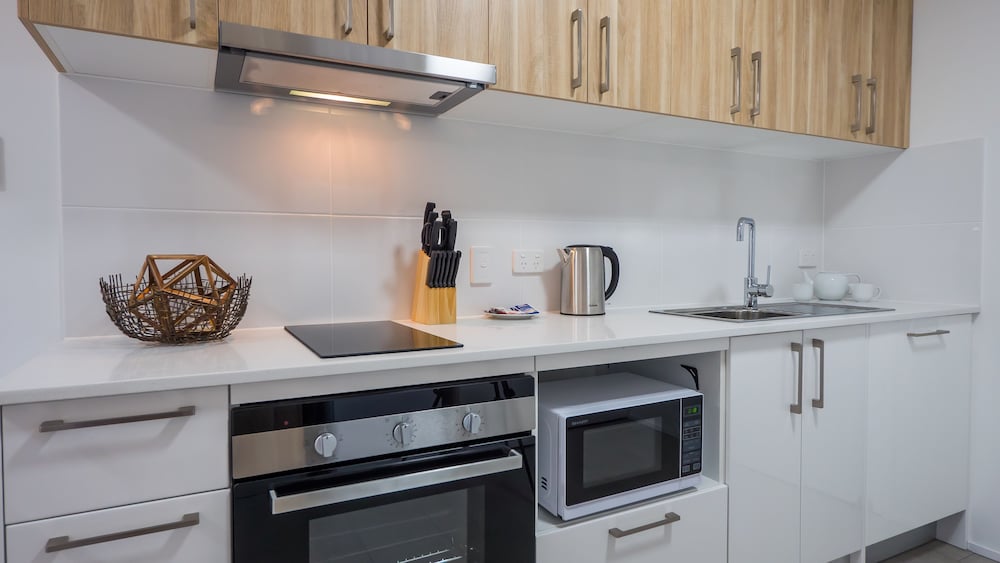 Annexe Apartments 10/28