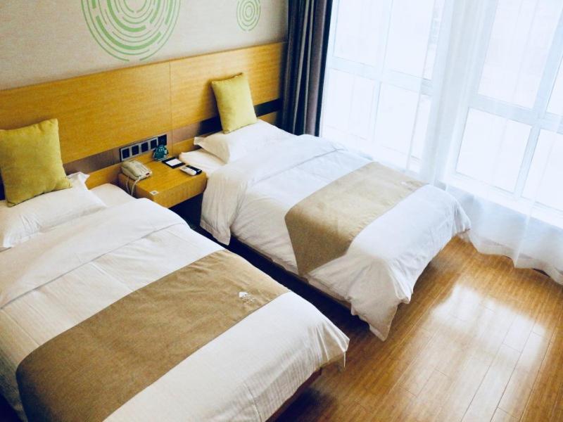 GreenTree Inn HuaiAn Area for development Shenzhen East Road Express Hotel 11/26