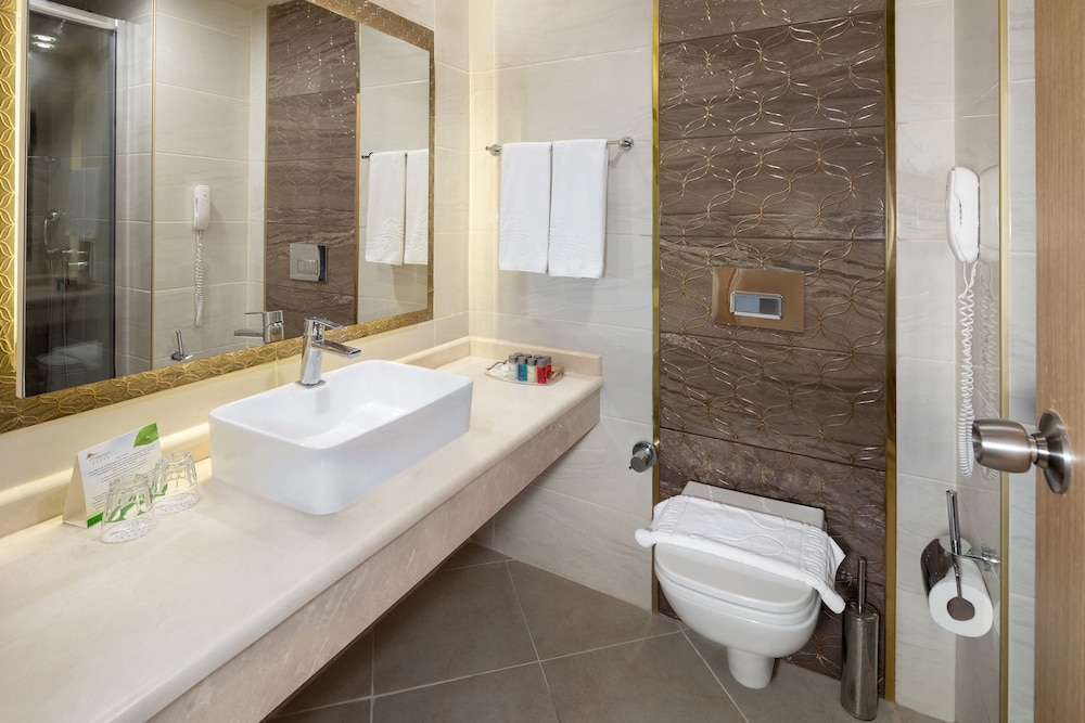 L'Oceanica Beach Resort Hotel 49/50