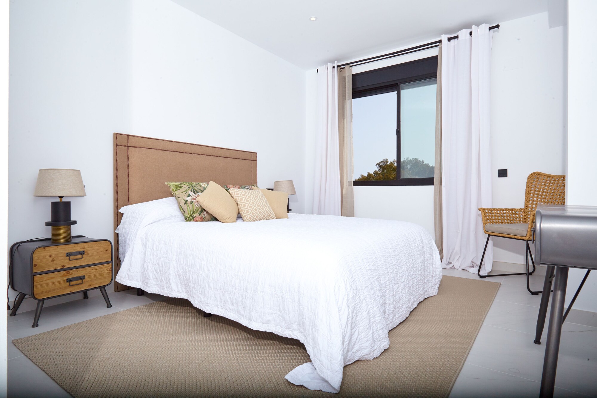 Semi Room, 2 Bedrooms, Junior, Penthouse, Double and Twin Beds, Terrace، ESTEPONA HOLIDAY HILLS 8/10