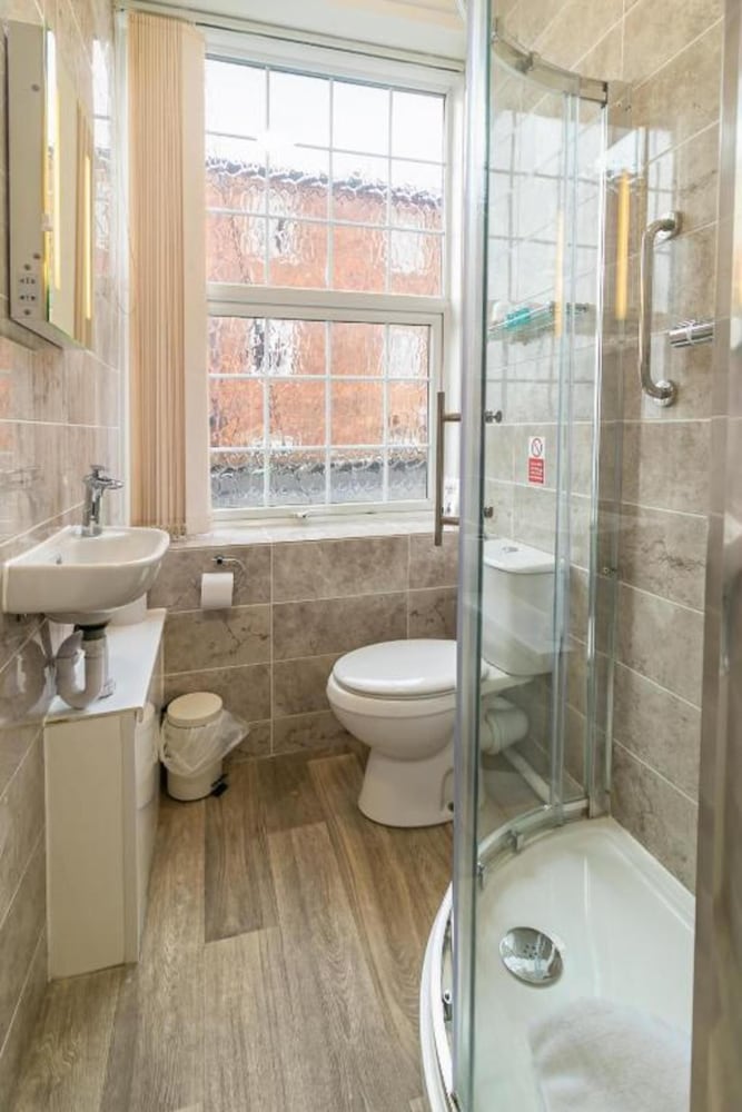 Skegness OYO Royal Hotel 59/60