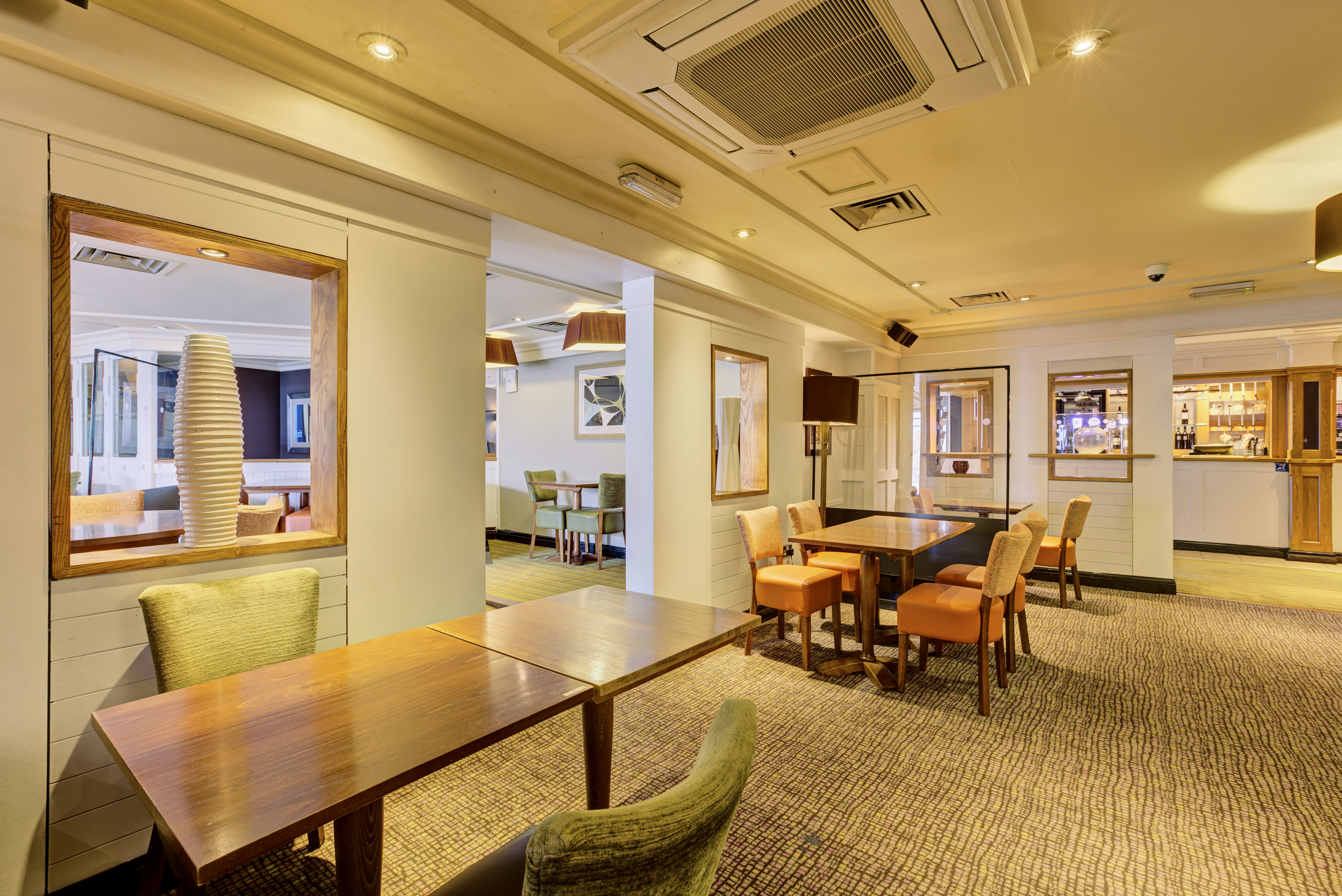 Premier Inn London Putney Bridge 24/30