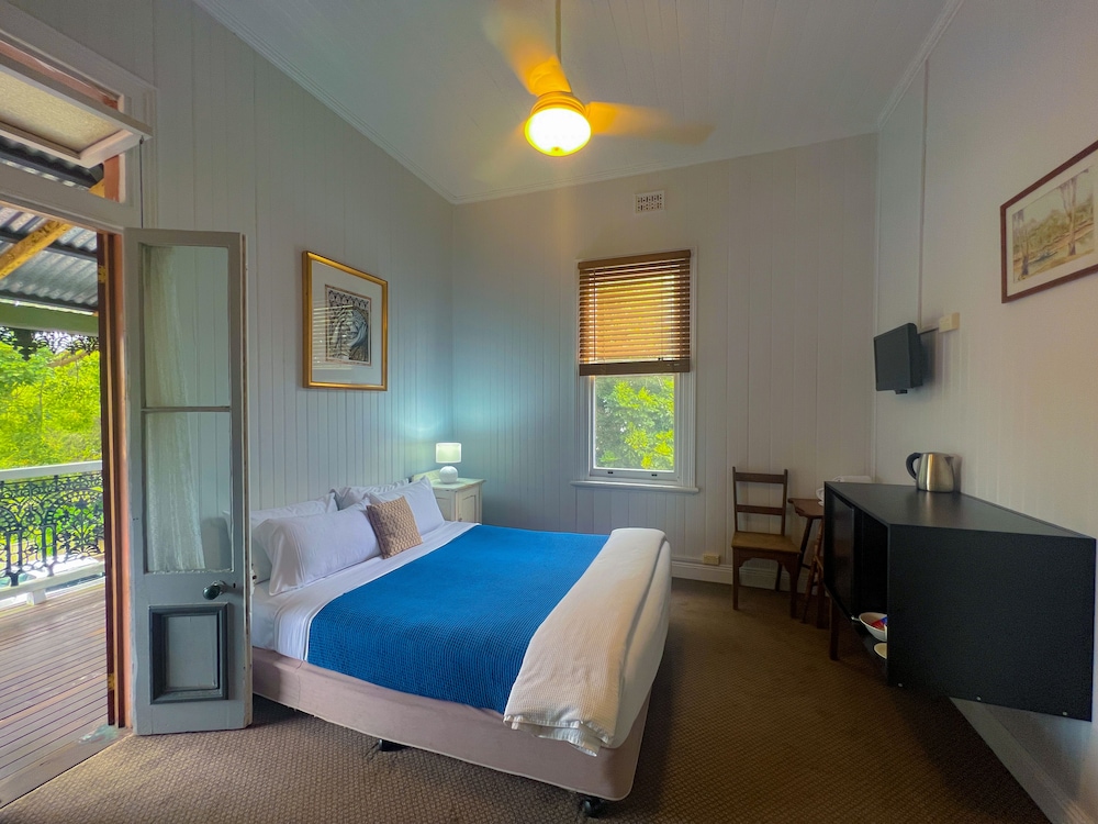 Ulmarra Hotel 17/38