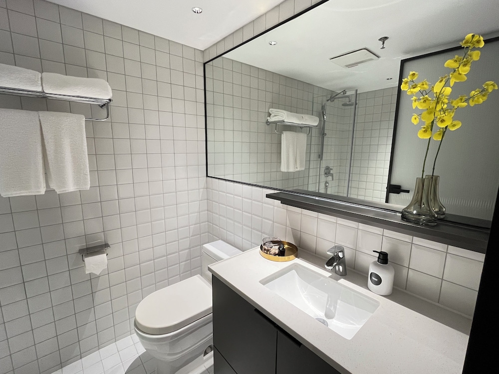 base-Wangfujing Serviced Apartment 49/50