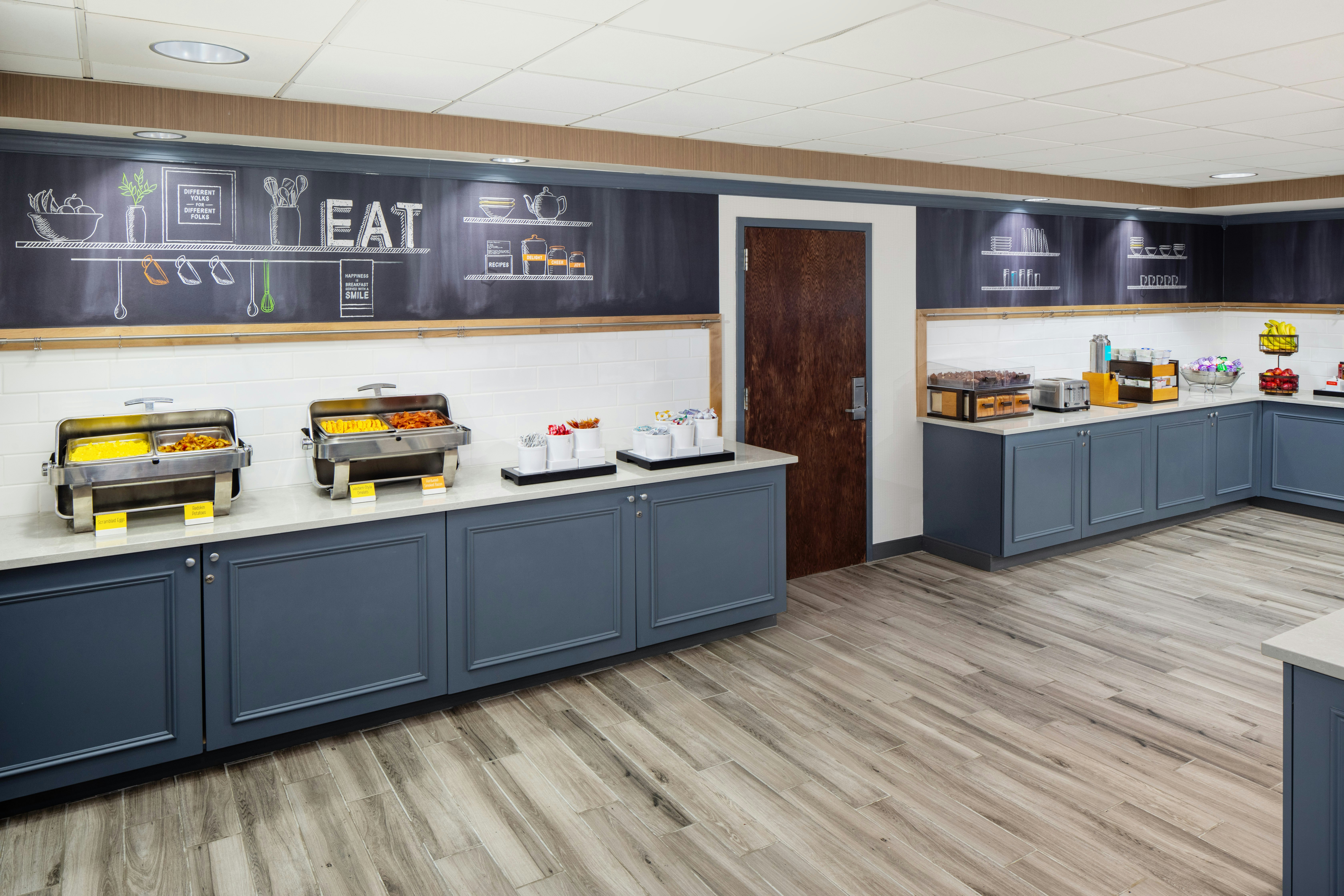 Hampton Inn Garden City Long Island, NY 6/32