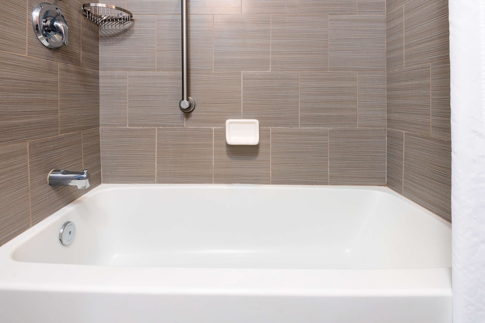 Homewood Suites By Hilton Boston/Canton Ma 18/59