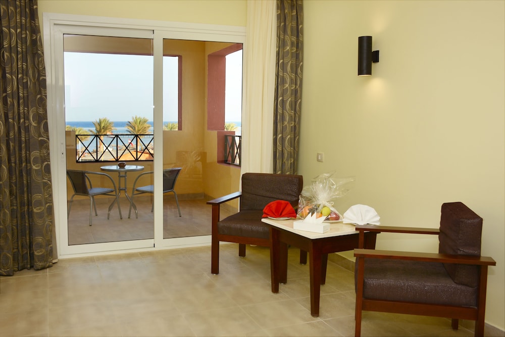 Casa Mare Resort 51/73