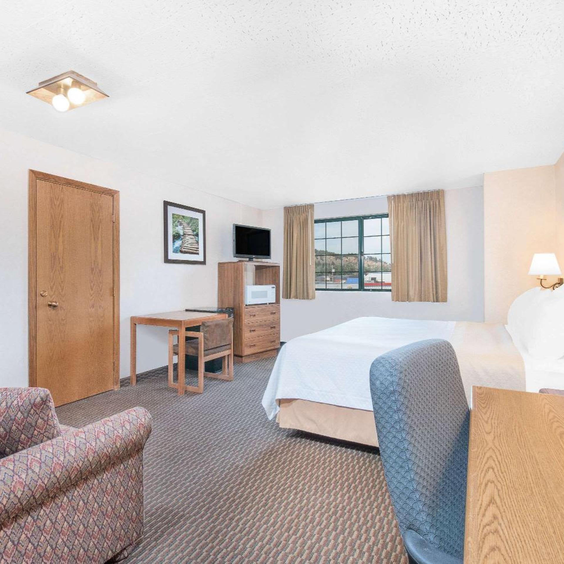 Days Inn by Wyndham West Rapid City 16/32