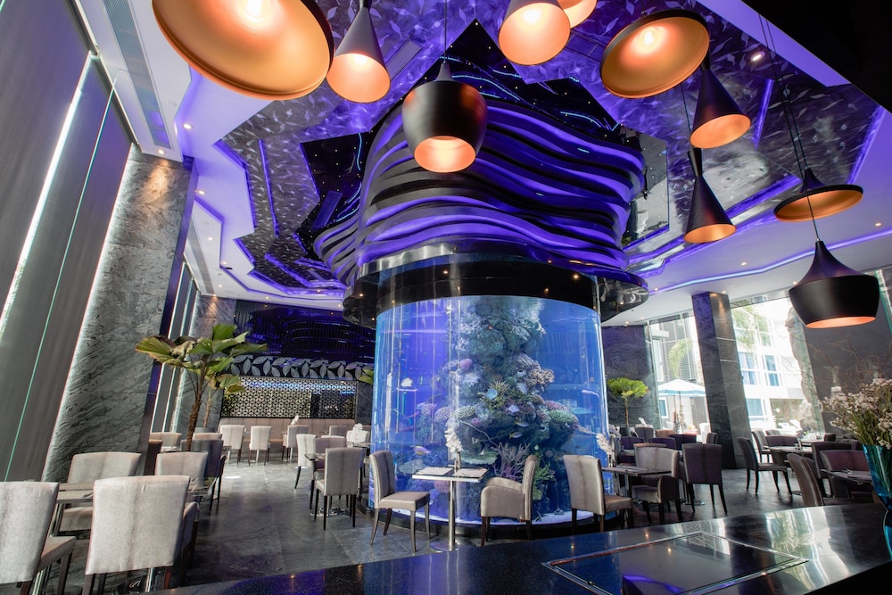 Azure Hotel Pattaya 24/32