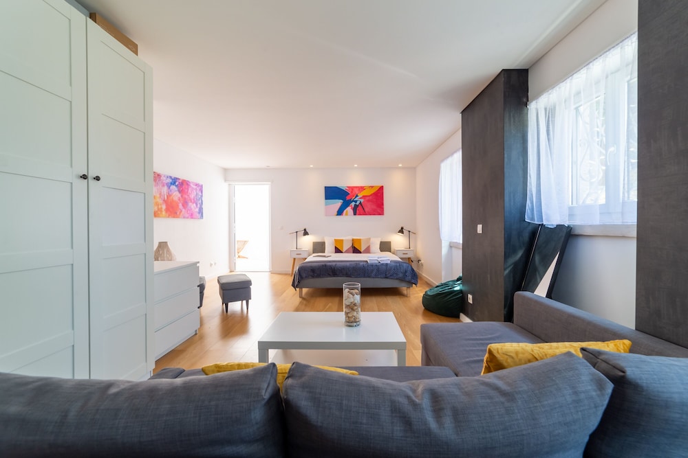Industrial Lisbon Apartment - Adults Only 27/49