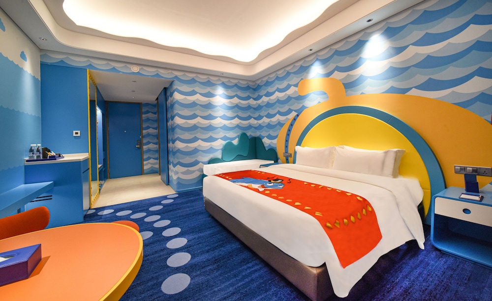 Dolphin Bay Hotel 12/38