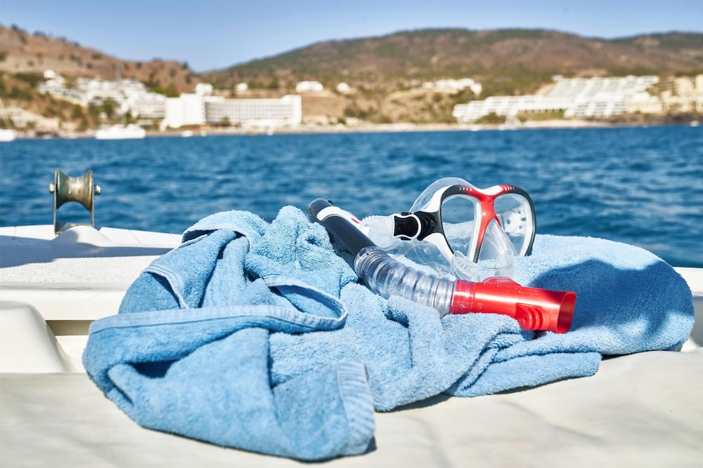 LINDOS BAY 26/50