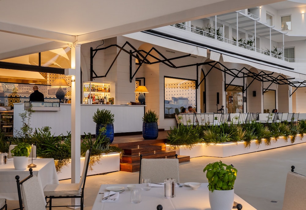 Restaurant-cafeteria