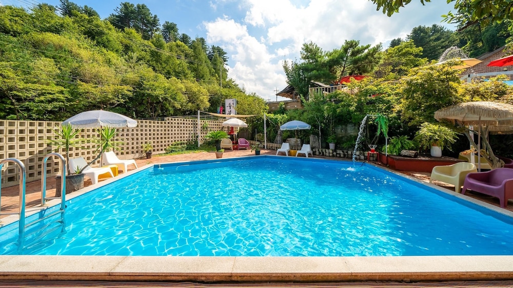 Gapyeong Botanical Pension 44/50