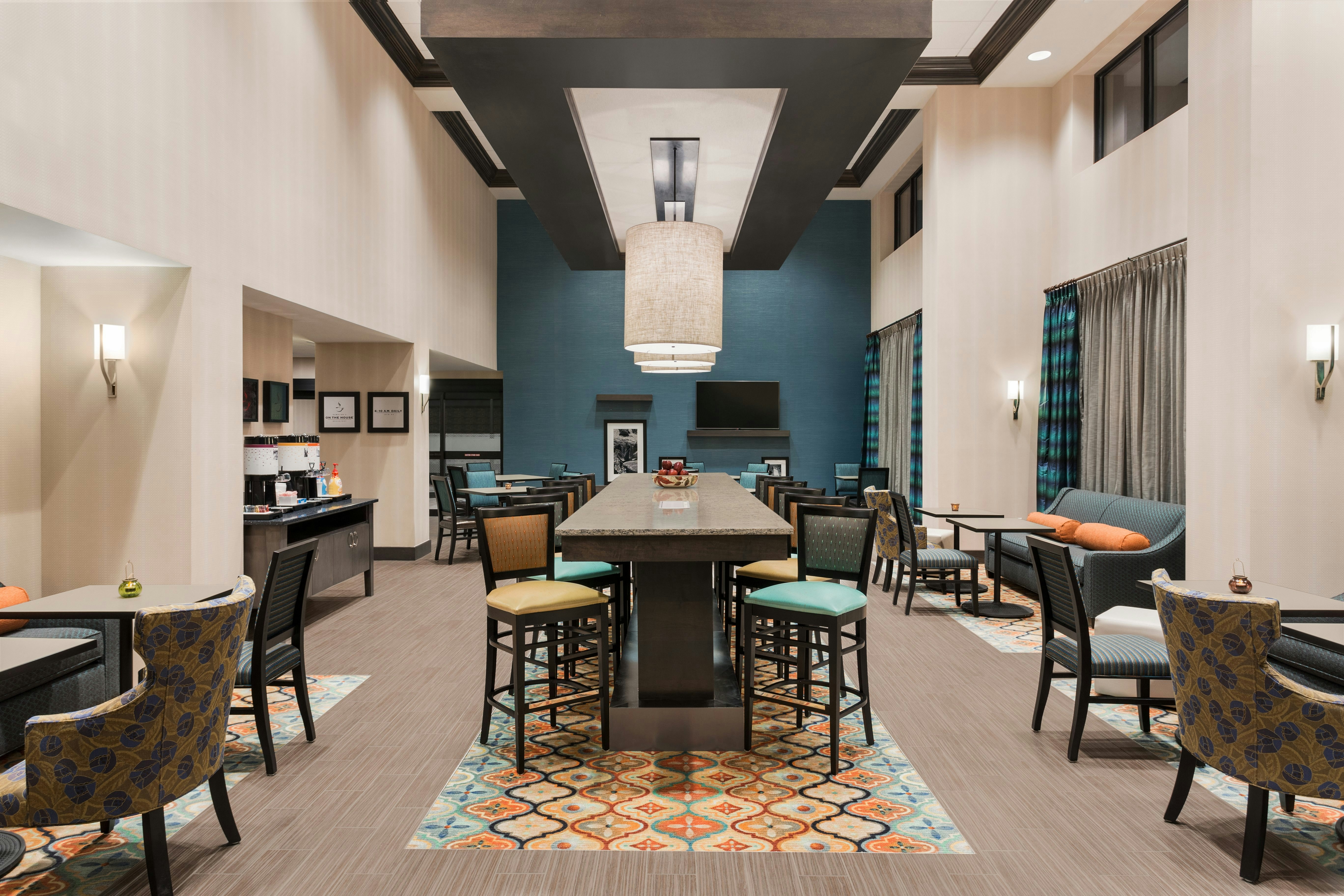 Hampton Inn Suites West Des Moines Sw Mall Area Ia 25/41